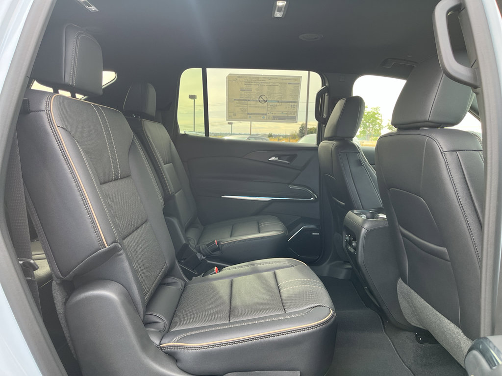 New 2026 Chevrolet Traverse High Country image 13