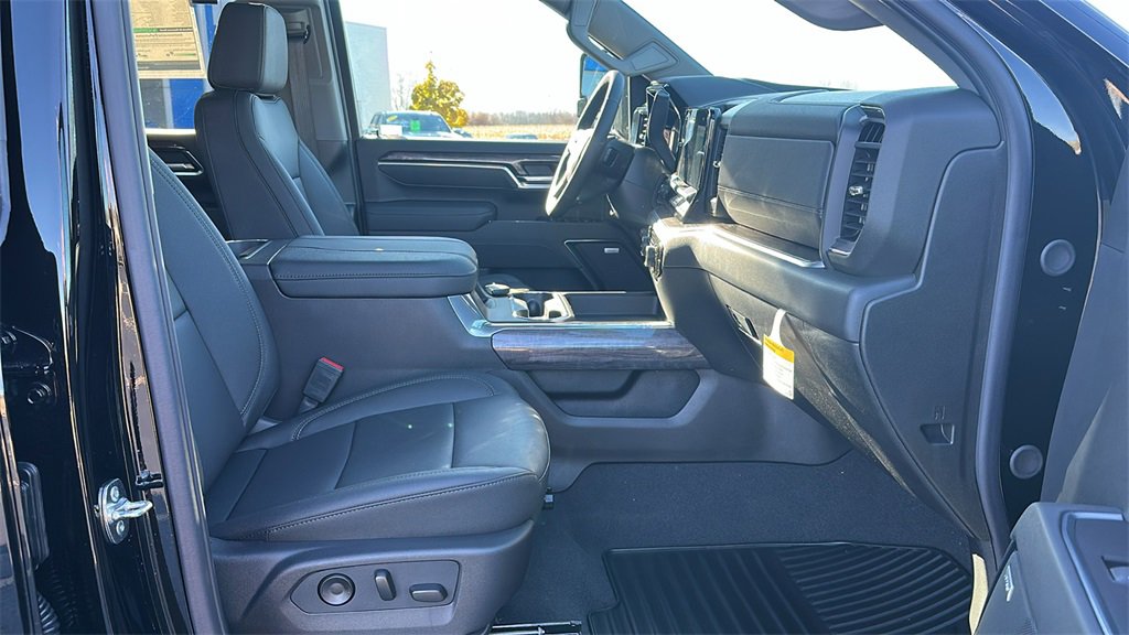 New 2026 Chevrolet Silverado 3500 LTZ w/ LTZ Plus Package image 33