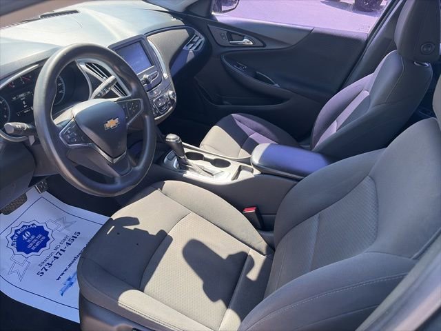 Used 2017 Chevrolet Malibu LS FWD image 16