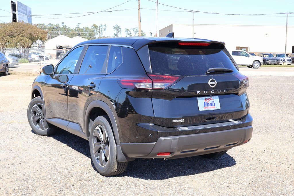 New 2026 Nissan Rogue SV image 2