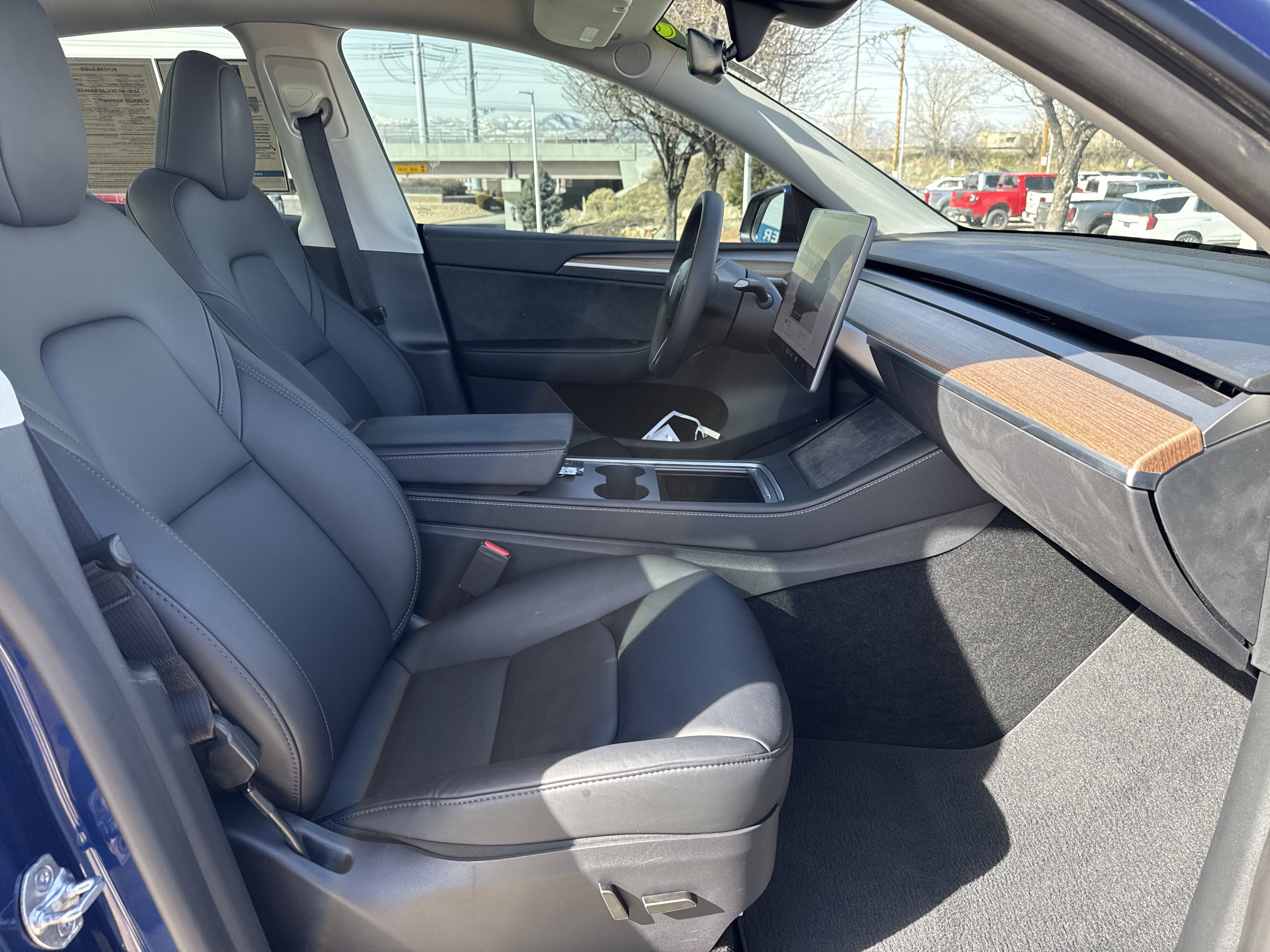 Used 2025 Tesla Model Y Performance image 19