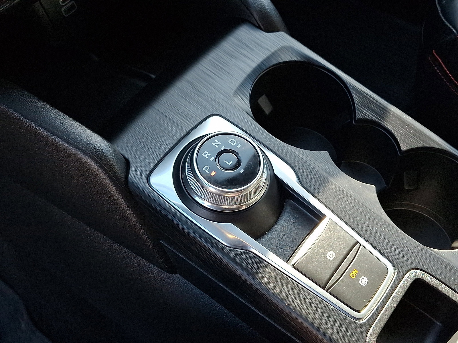 Certified 2025 Ford Escape ST-Line Elite w/ Premium Technology Package image 22