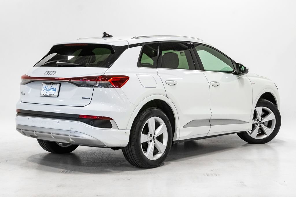 Used 2024 Audi Q4 e-tron Prestige AWD/4WD image 34