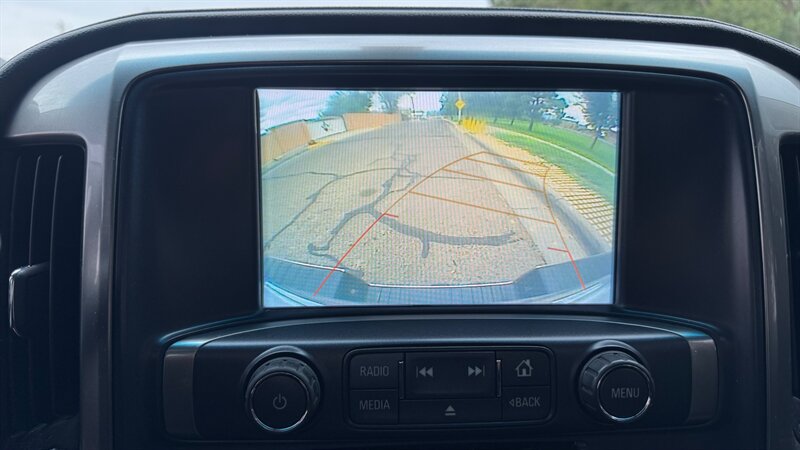 Used 2018 Chevrolet Silverado 1500 LTZ AWD/4WD image 19
