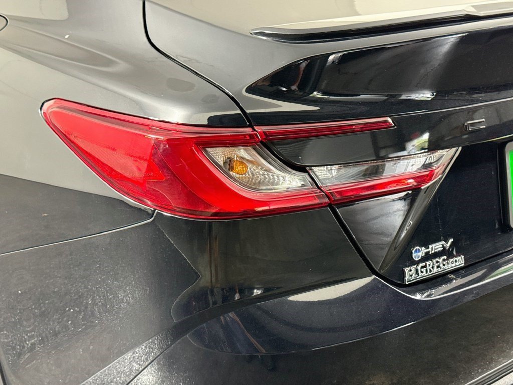 Used 2026 Toyota Camry SE FWD image 35