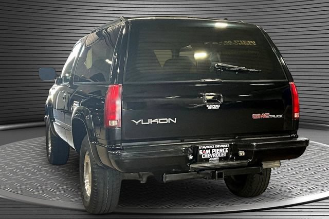Used 1993 GMC Yukon 4WD 2-Door image 4