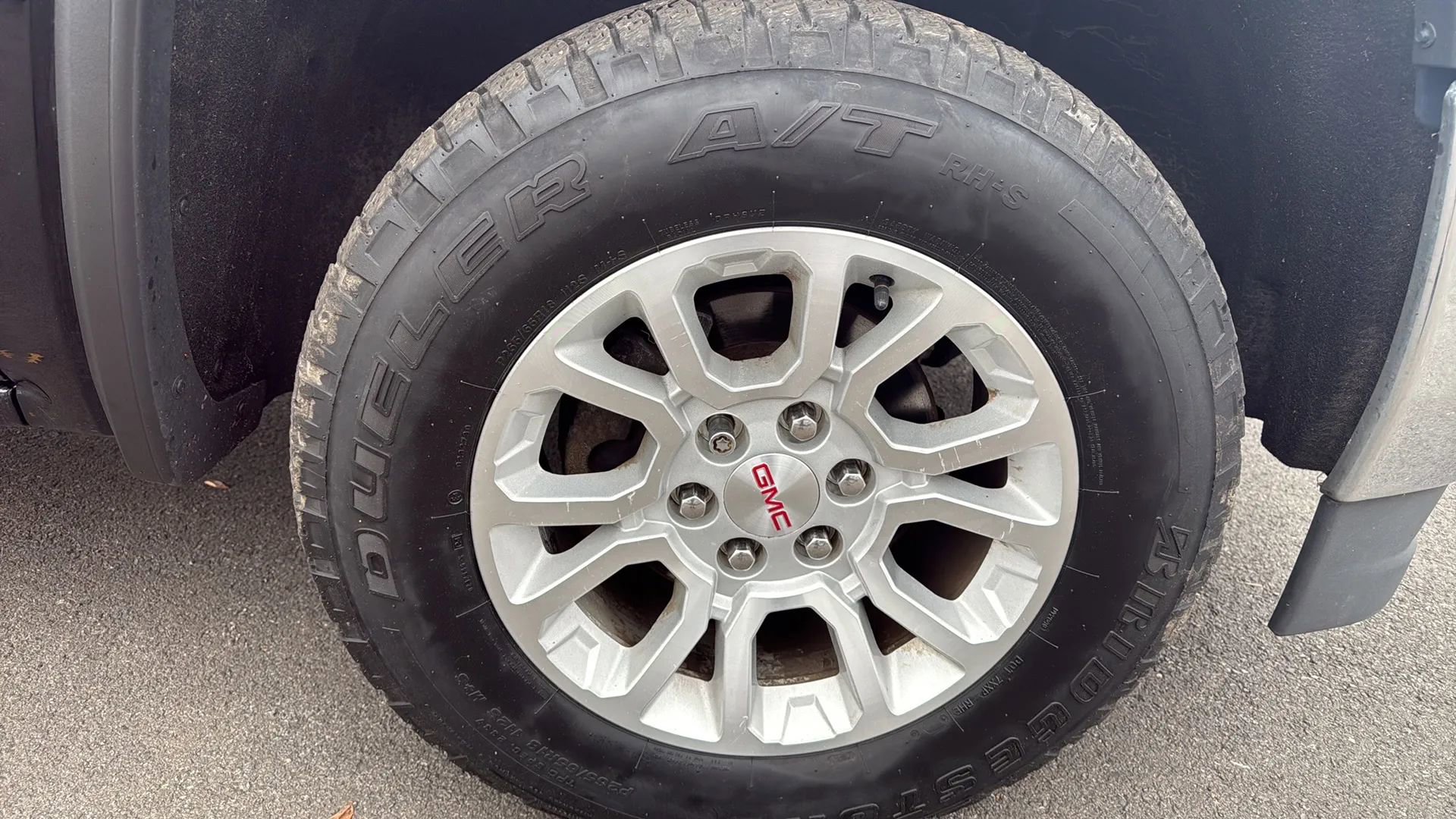 Used 2016 GMC Sierra 1500 SLE w/ SLE Value Package image 13