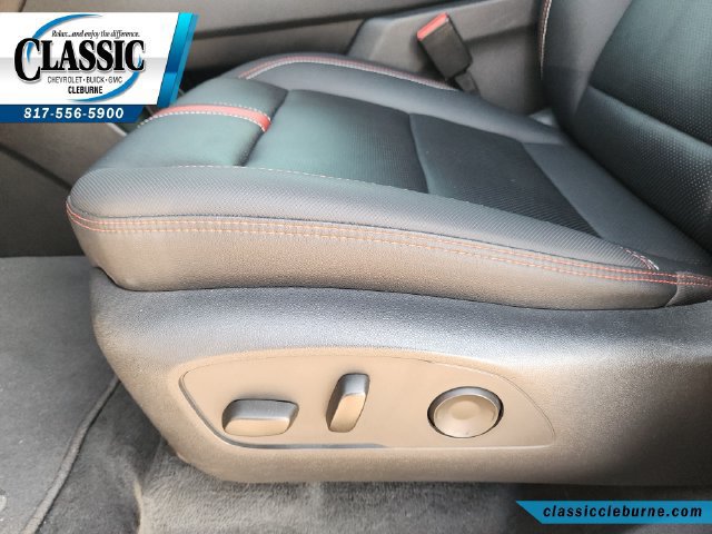 Used 2024 Chevrolet Traverse RS AWD/4WD image 28