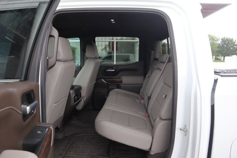Used 2021 GMC Sierra 1500 SLT w/ SLT Premium Package image 16