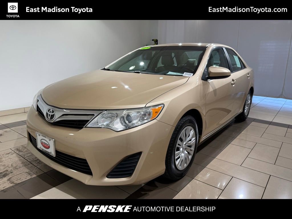 Used 2012 Toyota Camry LE image 1