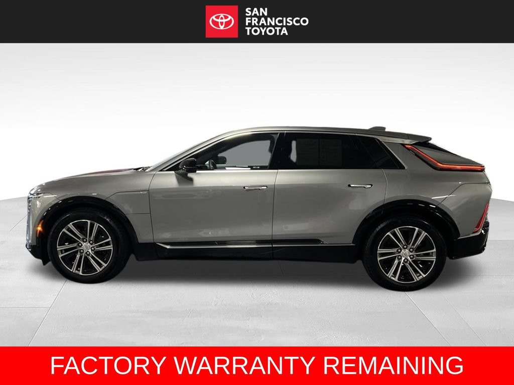 Used 2024 Cadillac Lyriq Luxury RWD image 2