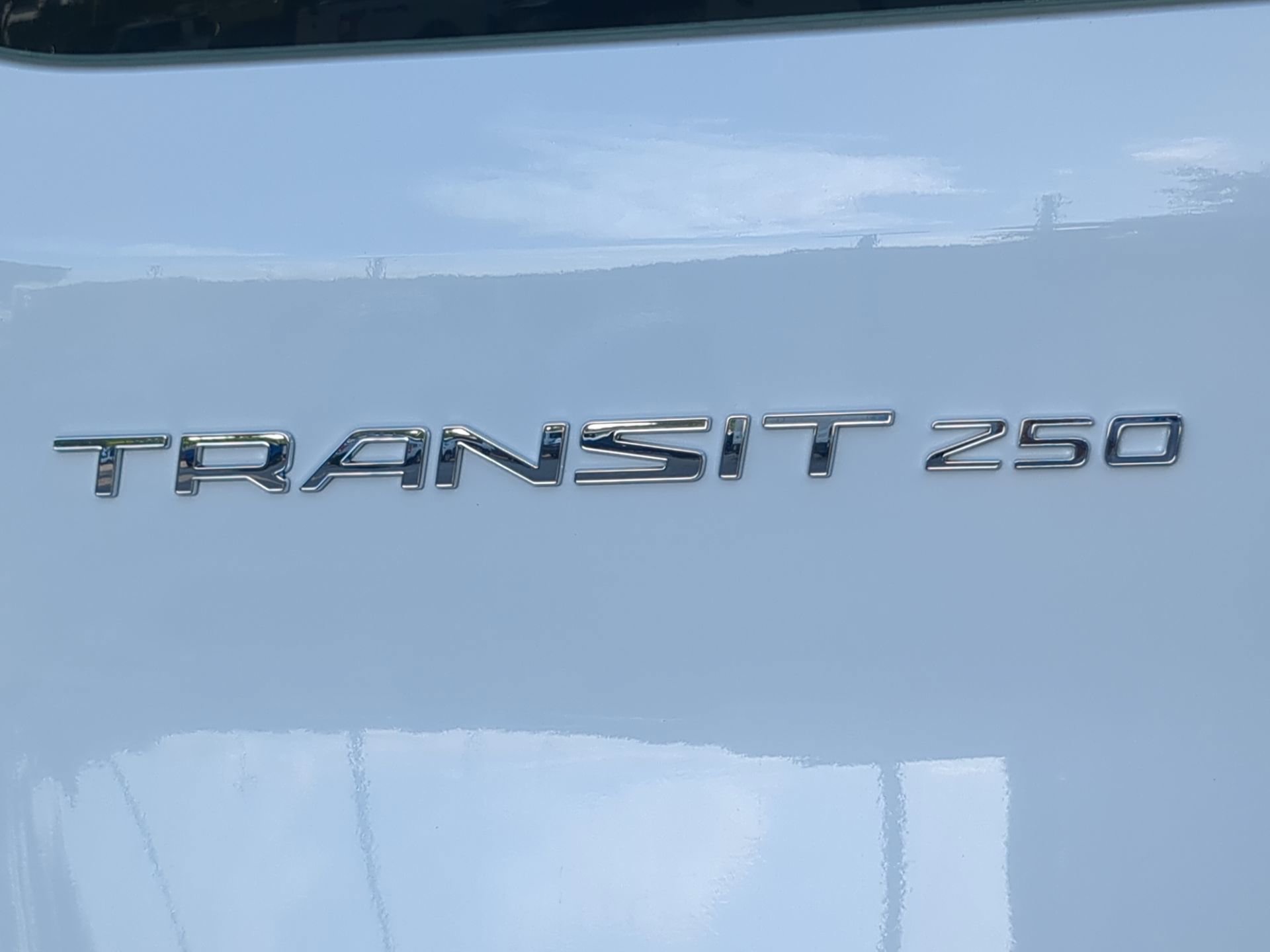 Used 2024 Ford Transit 250 Low Roof w/ Exterior Upgrade Package RWD image 47