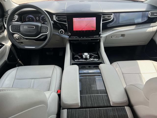 Used 2022 Jeep Wagoneer Series III AWD/4WD image 13