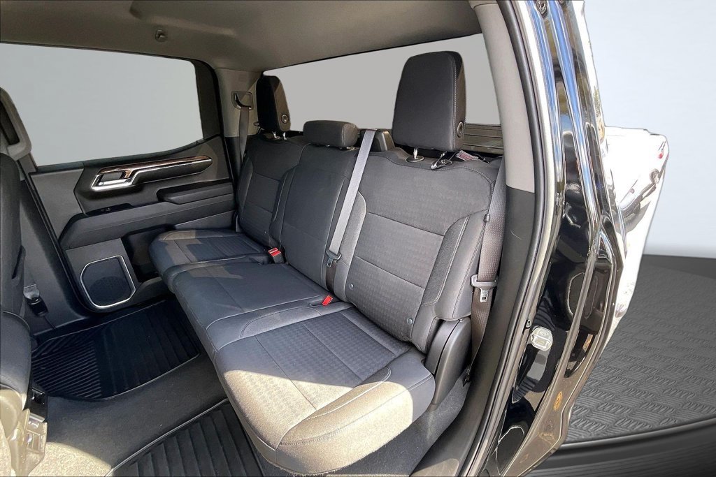 Used 2023 Chevrolet Silverado 1500 LT AWD/4WD image 24