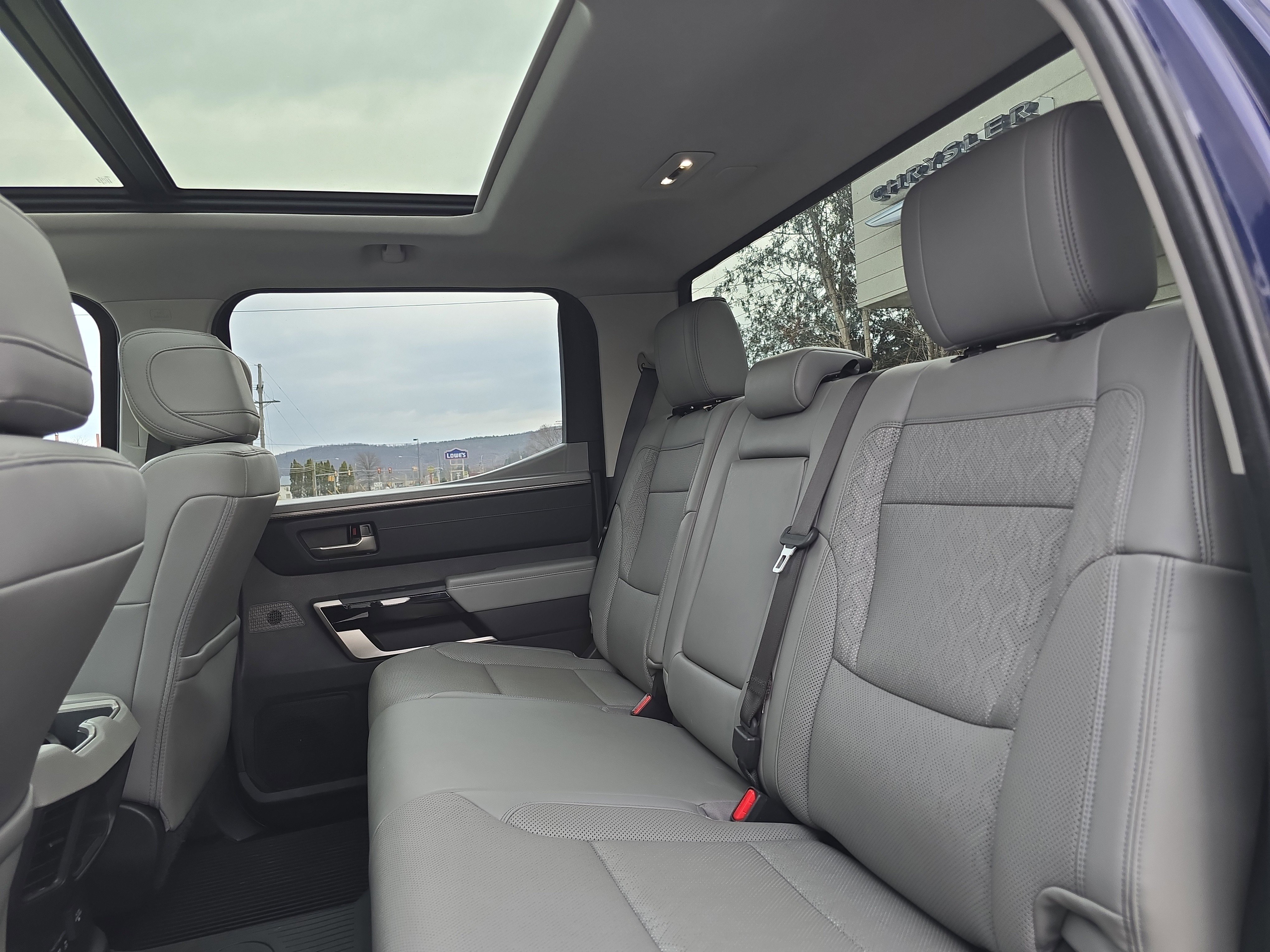 Used 2022 Toyota Tundra Limited image 14