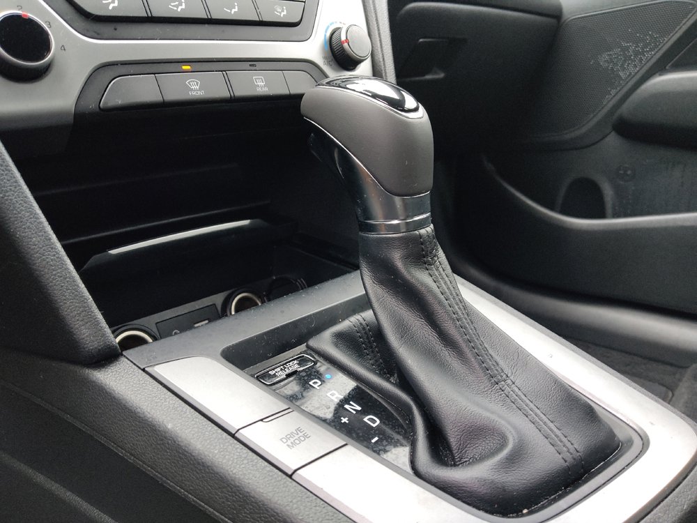 Used 2018 Hyundai Elantra SE FWD image 26
