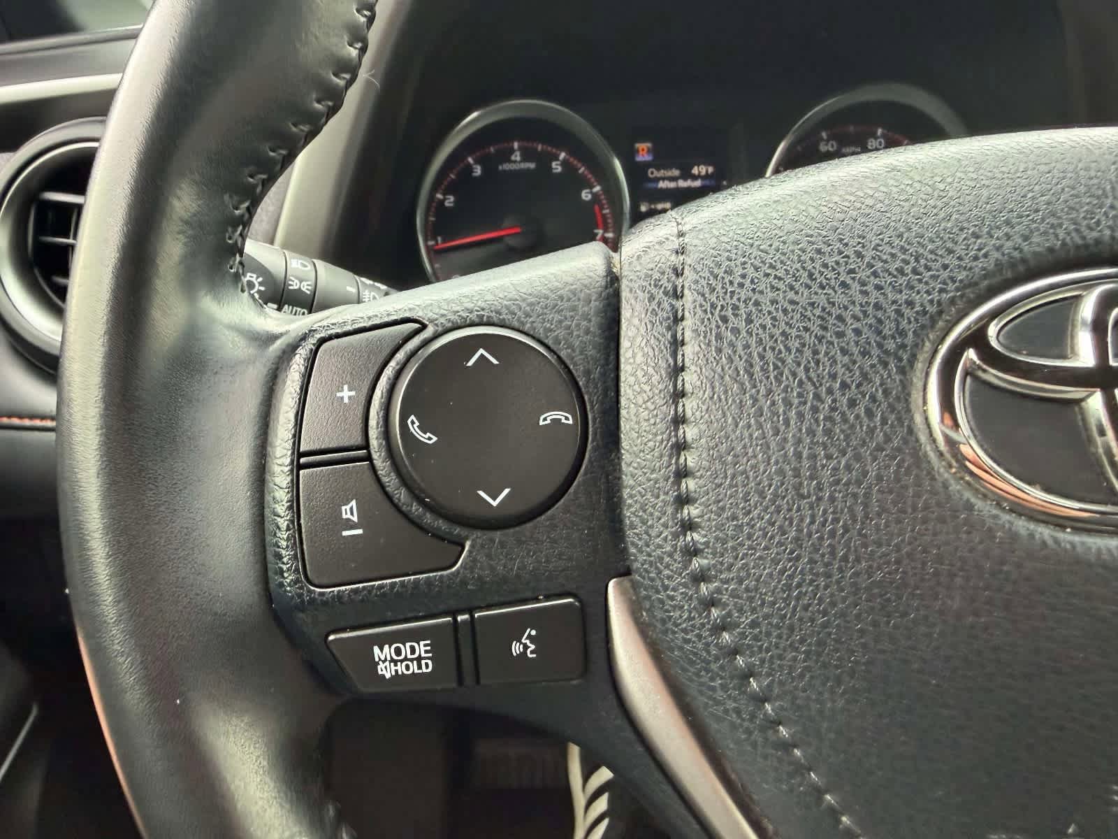 Used 2018 Toyota RAV4 SE w/ Power Extra Value Package AWD/4WD image 28