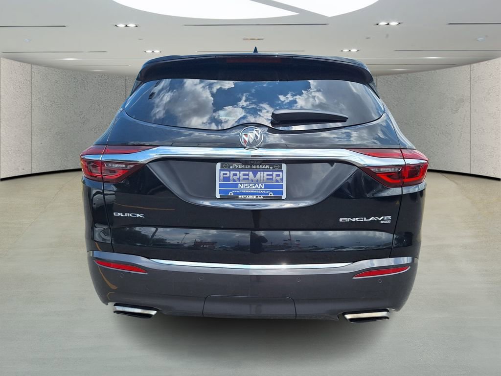 Used 2018 Buick Enclave Avenir w/ Avenir Technology Package image 4