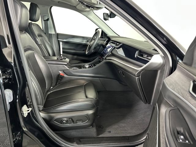 Used 2023 Jeep Grand Cherokee 4WD 4xe image 28