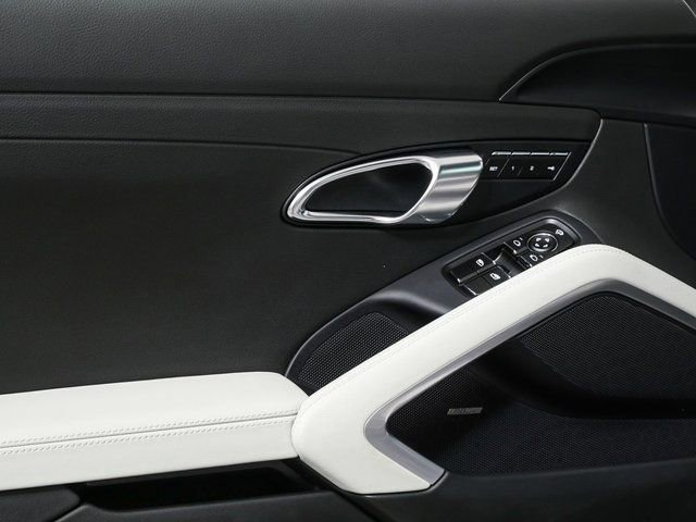 Certified 2024 Porsche 718 Cayman Style Edition image 6