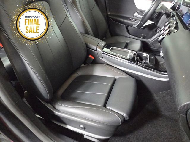 Used 2025 Mercedes-Benz CLA 250 4MATIC image 26
