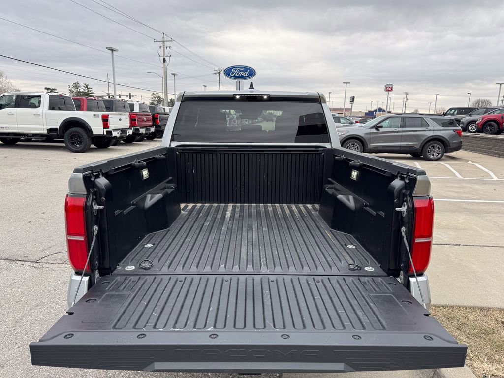 Used 2024 Toyota Tacoma TRD Off-Road image 16