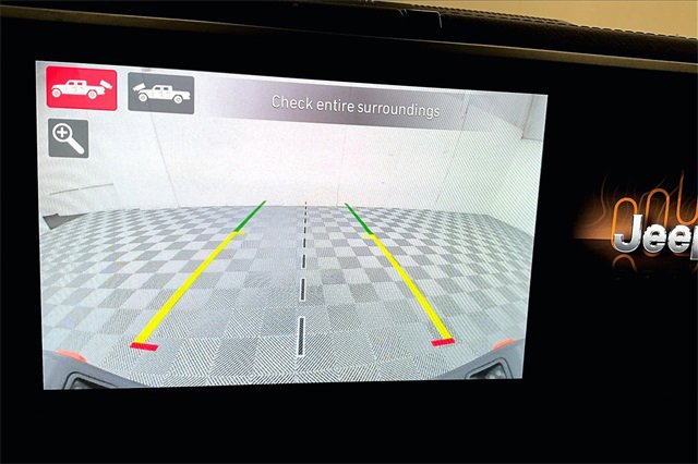 Used 2024 Jeep Gladiator Mojave w/ Technology Group image 25