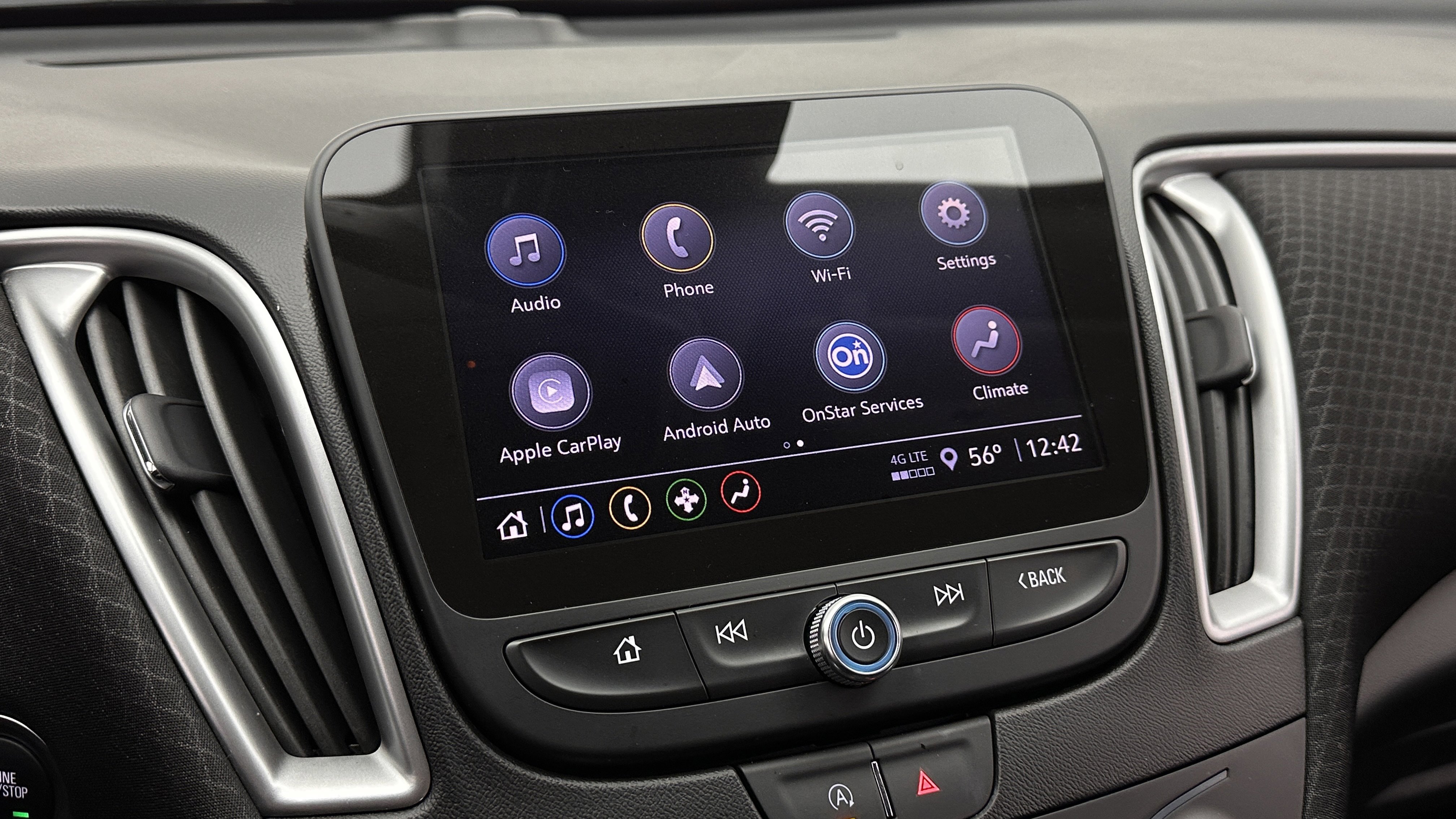 Used 2024 Chevrolet Malibu LT FWD image 19