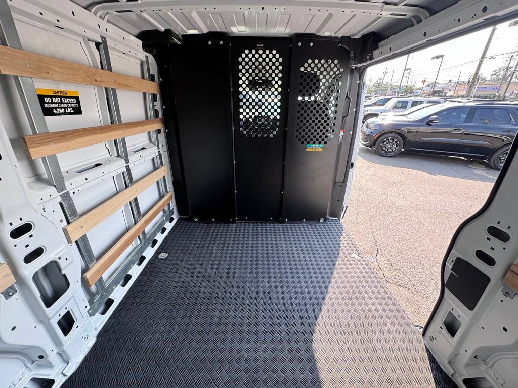 Used 2025 RAM ProMaster 2500 w/ U-Haul Equipment Group FWD image 13