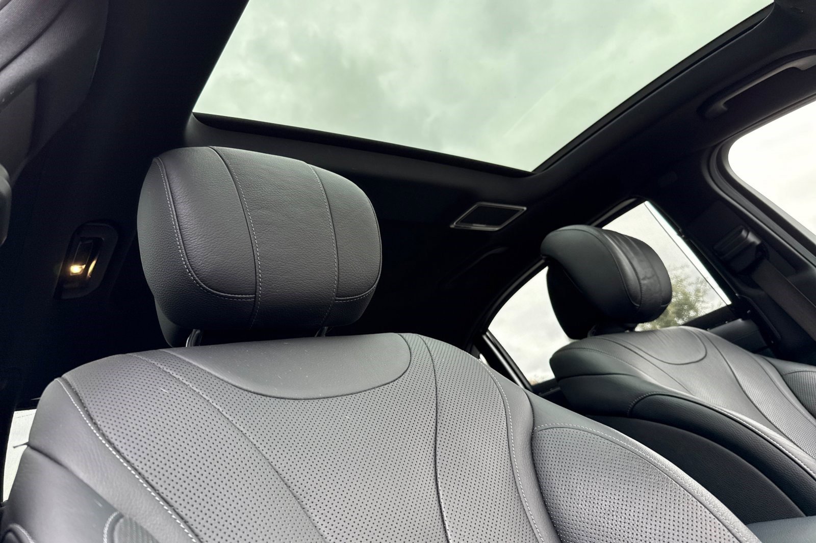 Used 2019 Mercedes-Benz S 450 Sedan image 20