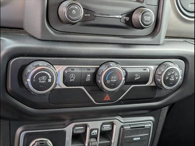 Used 2018 Jeep Wrangler Unlimited Sport S image 17