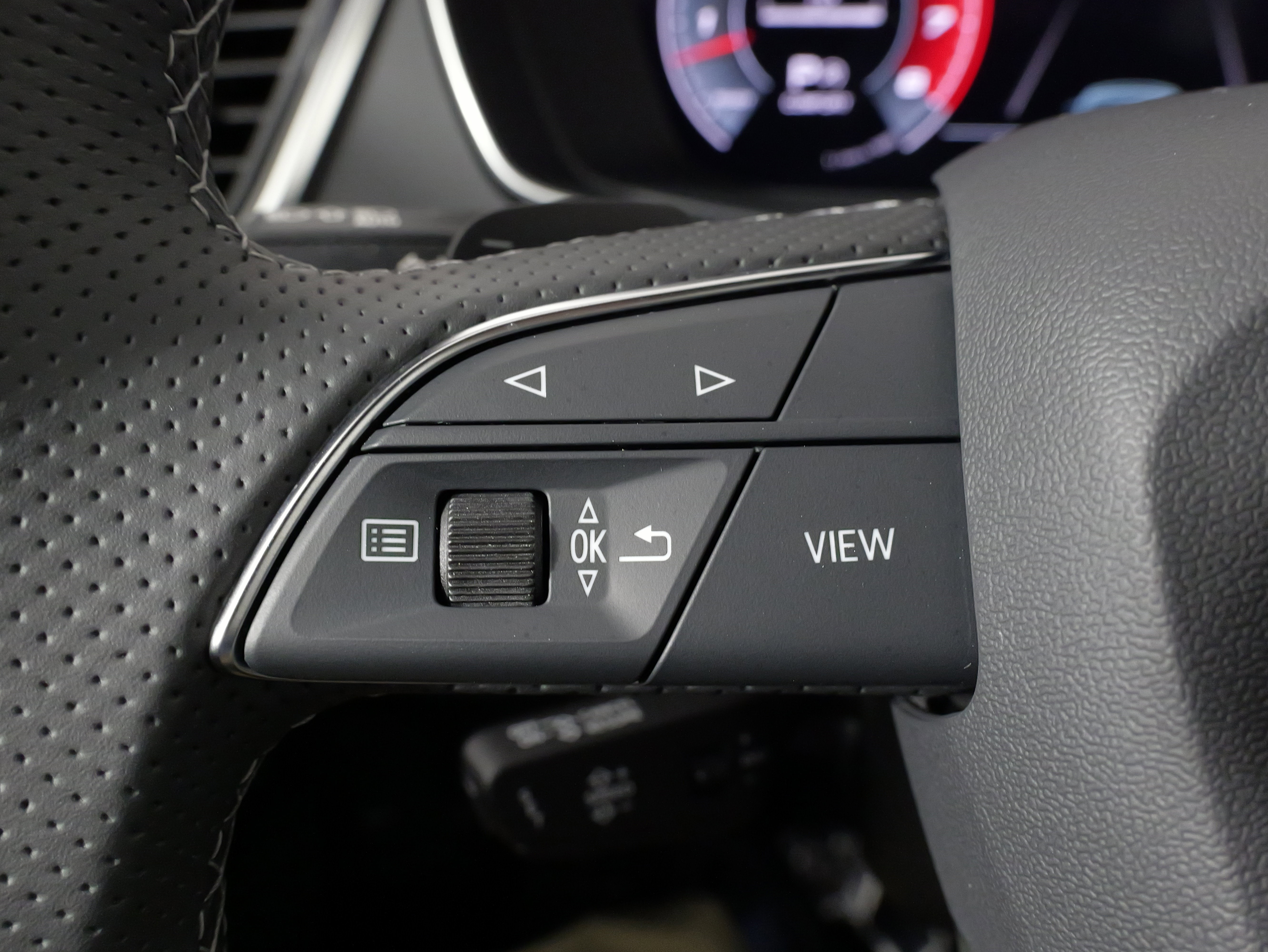 Used 2023 Audi SQ5 Premium Plus w/ Premium Plus Package image 44