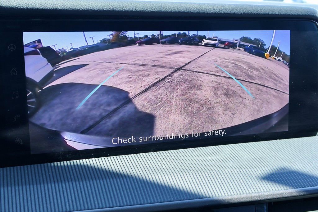 Certified 2025 Nissan Murano SV image 4