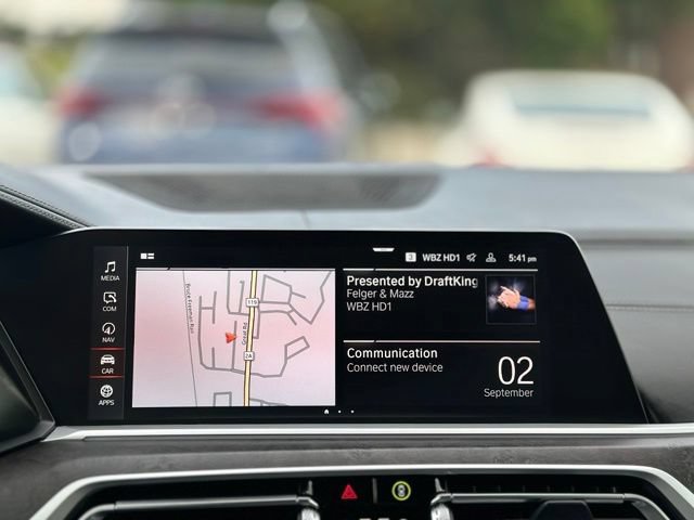 Used 2022 BMW X7 xDrive40i w/ M Sport Package AWD/4WD image 16