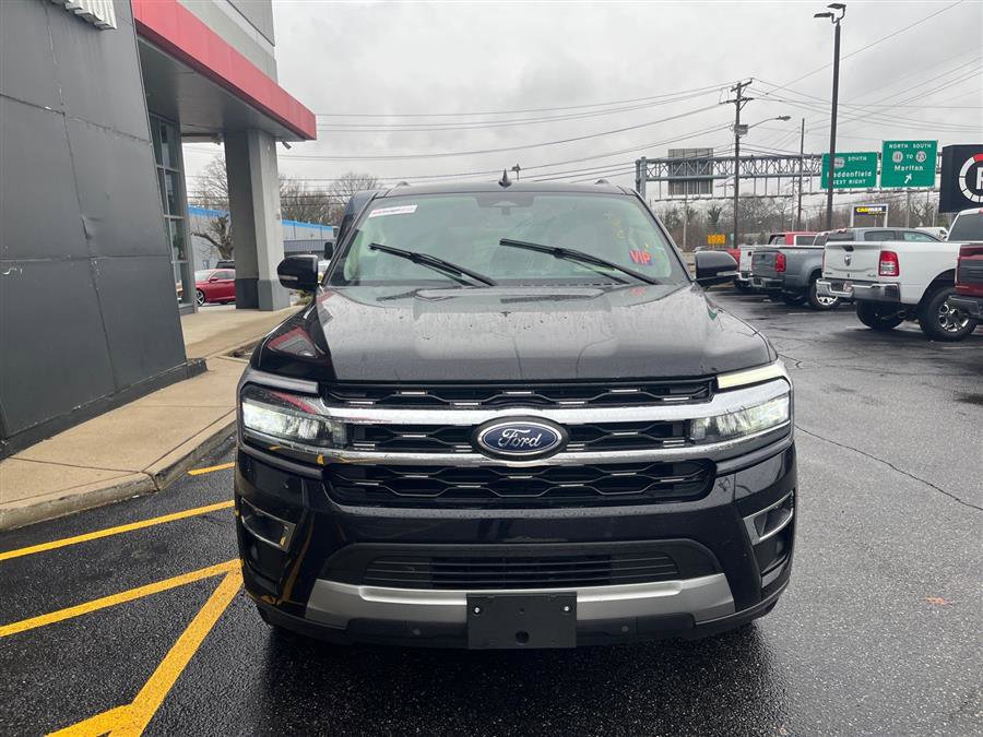 Used 2024 Ford Expedition Max Limited AWD/4WD image 3