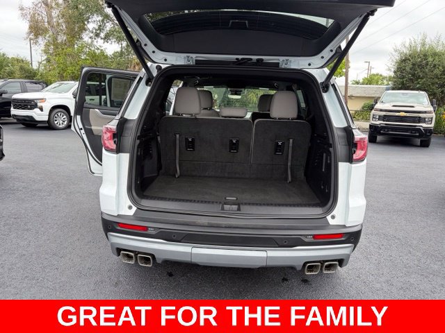 Used 2026 GMC Acadia Elevation FWD image 17