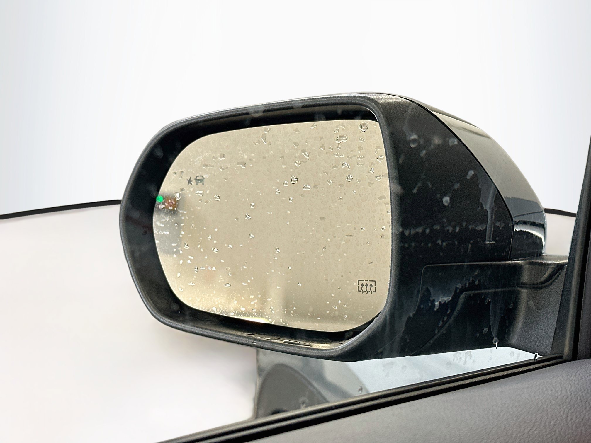 Used 2025 Chevrolet Traverse LT AWD/4WD image 16