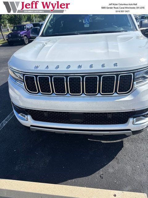 Used 2024 Jeep Wagoneer Series II AWD/4WD image 1