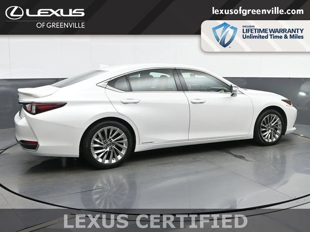 Certified 2022 Lexus ES 300h Ultra Luxury w/ Accessory Package 2 FWD image 8