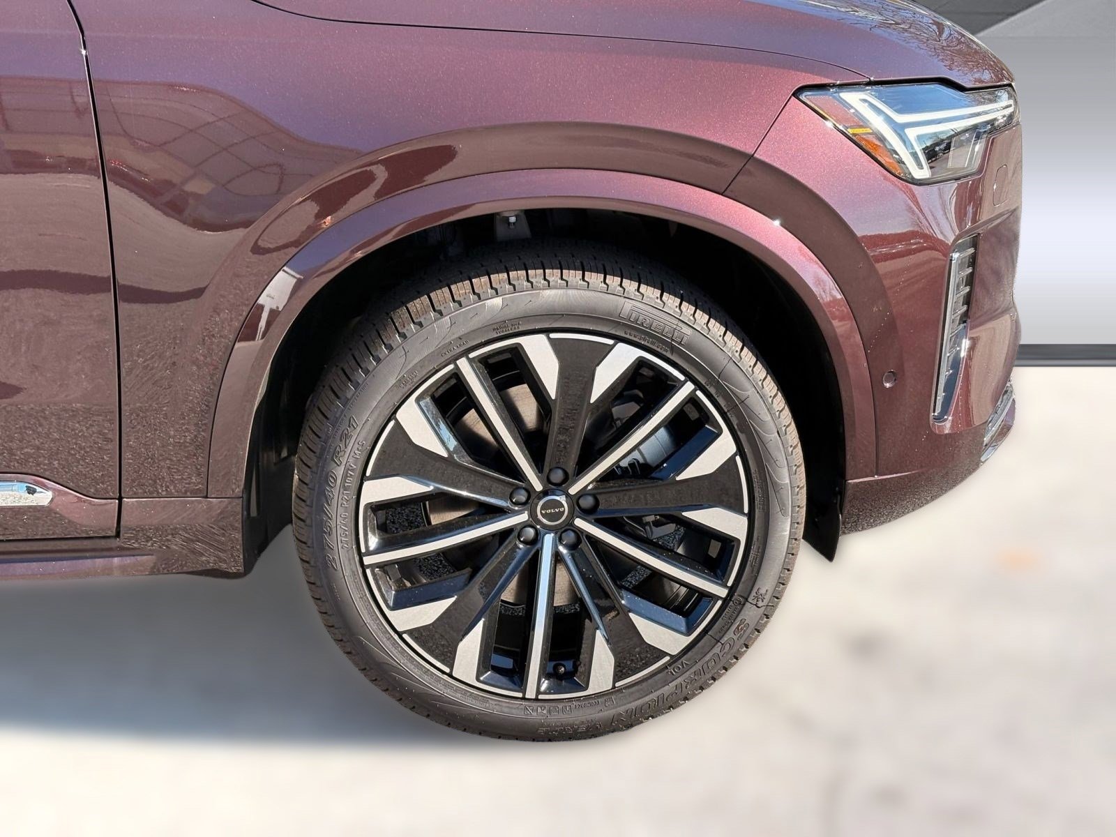 New 2026 Volvo XC90 T8 Plus w/ Protection Package image 12