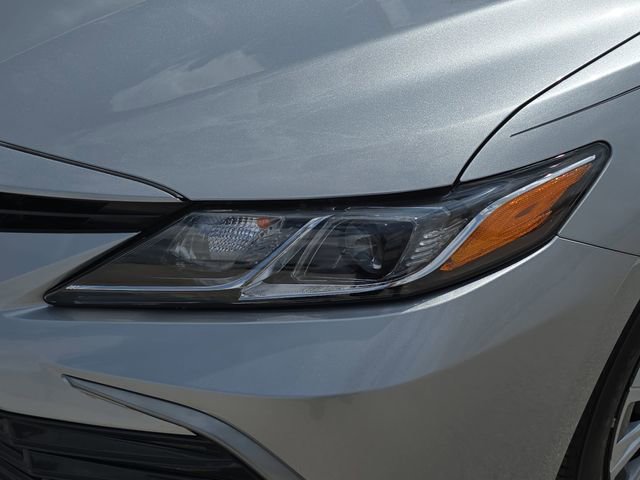 Used 2021 Toyota Camry LE image 30