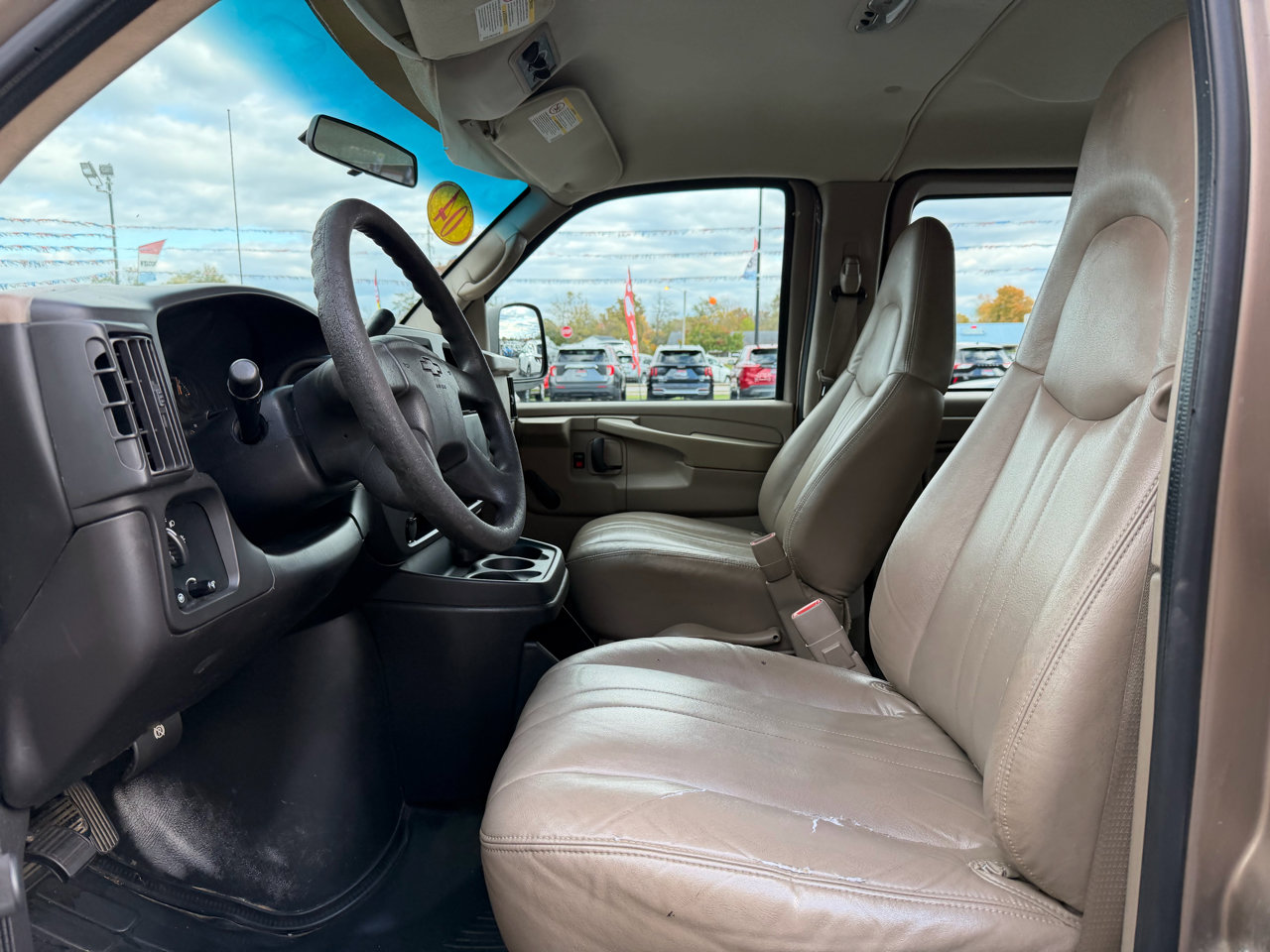 Used 2004 Chevrolet Express 2500 Passenger image 14