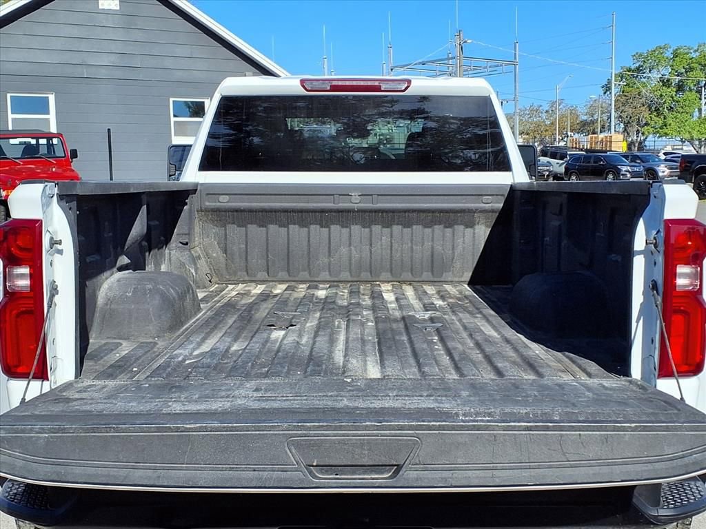 Used 2025 Chevrolet Silverado 3500 W/T image 19