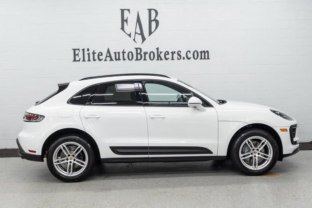 Used 2023 Porsche Macan image 5