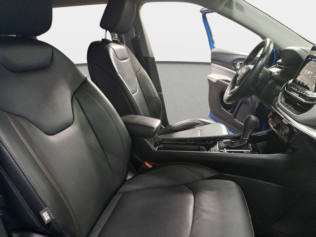 Certified 2022 Jeep Compass Limited image 11