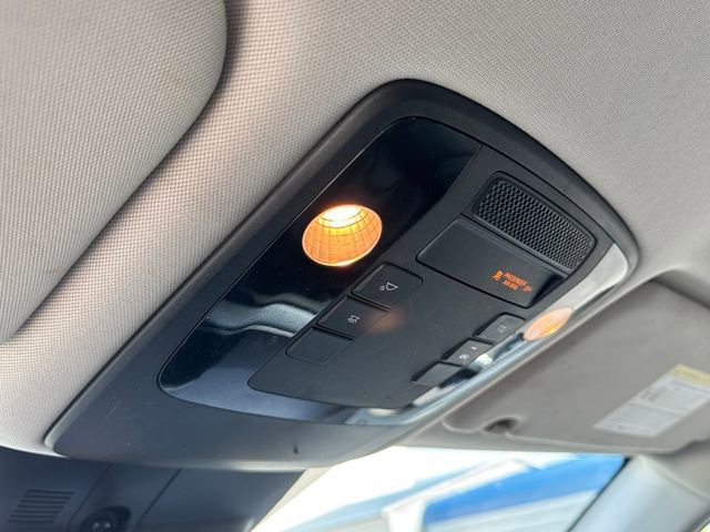 Used 2023 Kia Carnival LX image 29