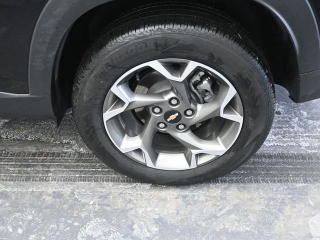 Used 2025 Chevrolet Trax LT image 15