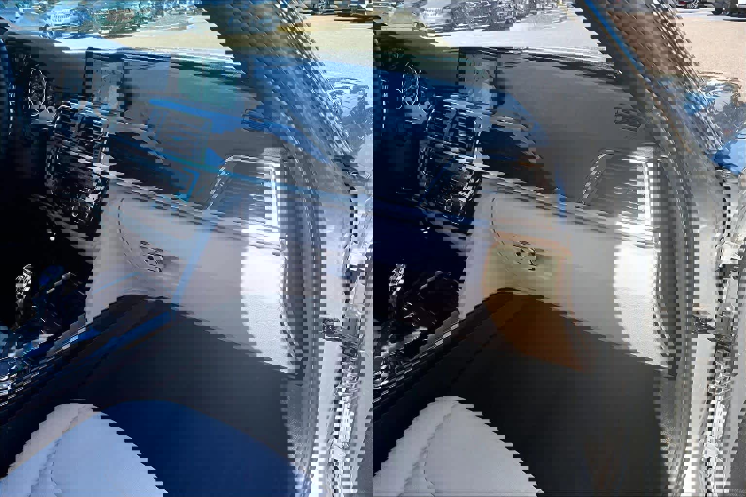 Used 2016 BMW 328i Sedan image 18