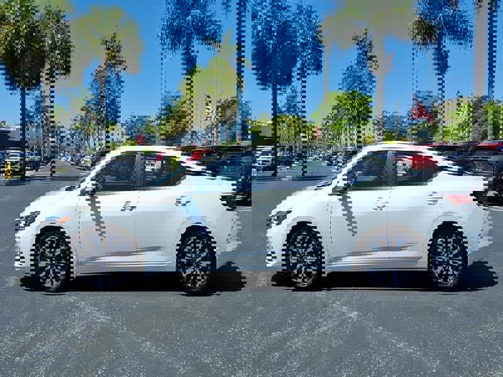 Used 2023 Nissan Sentra SV w/ SV Premium Package image 4