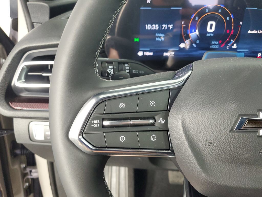 New 2026 Chevrolet Traverse Z71 w/ Enhanced Driving Package AWD/4WD image 25